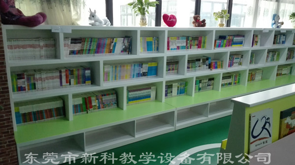 <a href='http://m.weizhuanxing.com/chanpin/110-1.html' target='1' style='font-size:18px; font-weight:bold; color:#000000;'>圖書閱覽室</a>4