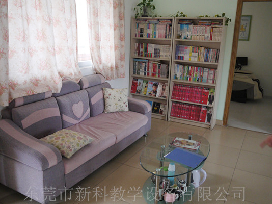 學(xué)校<a href='http://m.weizhuanxing.com' target='1' style='font-size:14px; font-weight:bold; color:#0080ff;'>心理咨詢室</a>